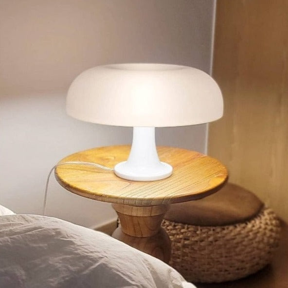 Nordic mushroom-shaped table lamp