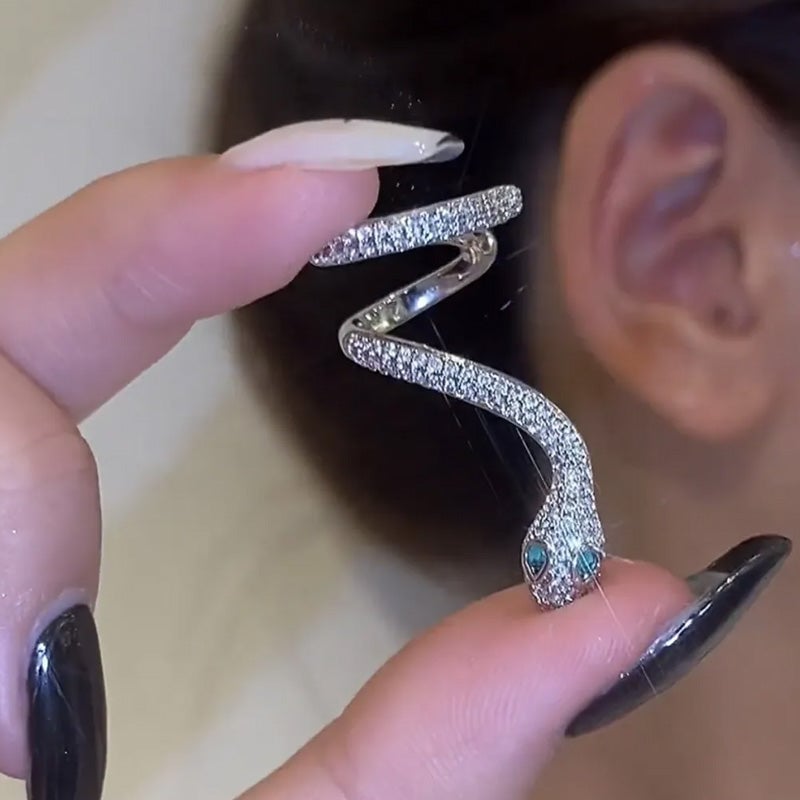 Serpessence™ — Ignite Instant Glamour with Featherlight Confidence