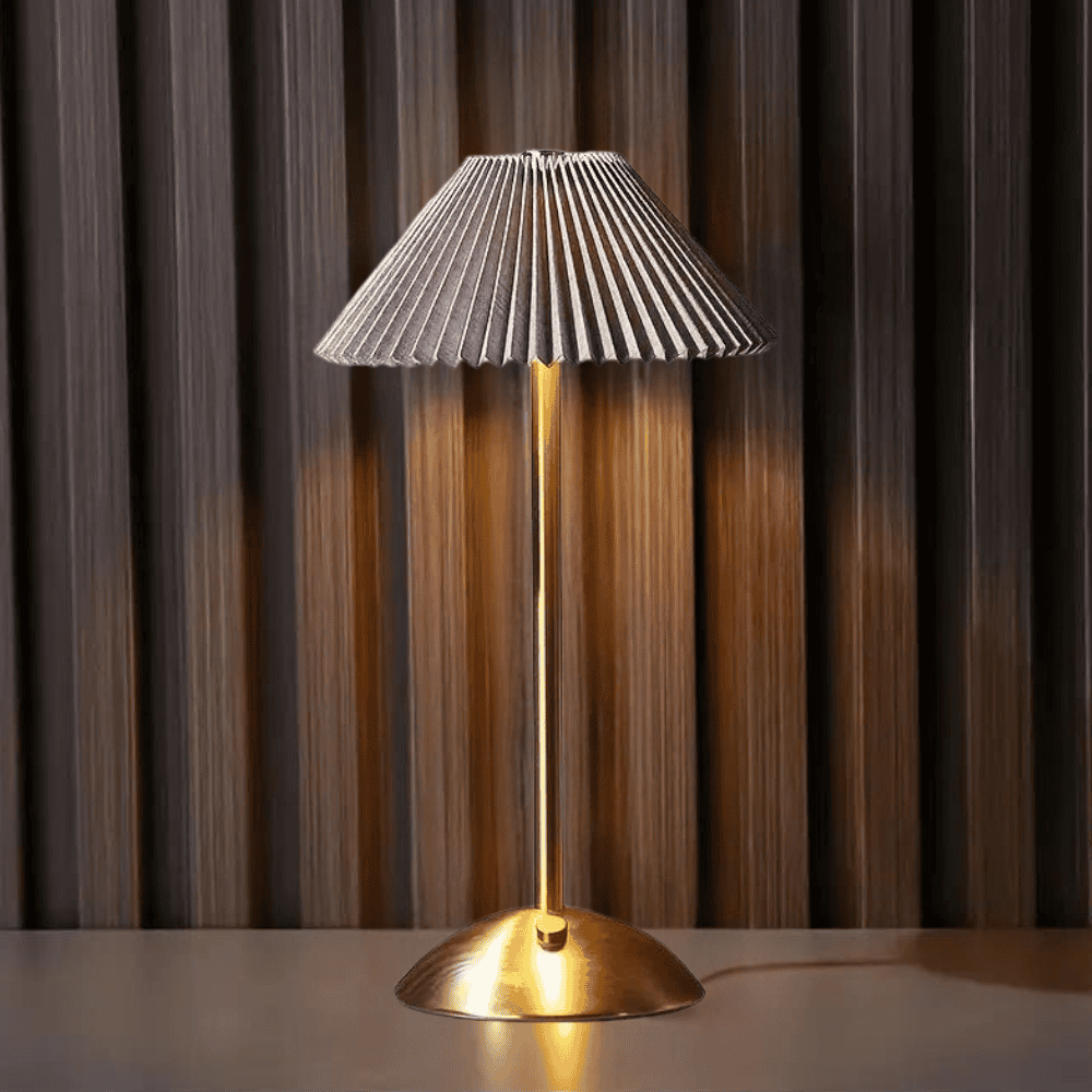 GlowLight | Wireless and Modern Table Lamp