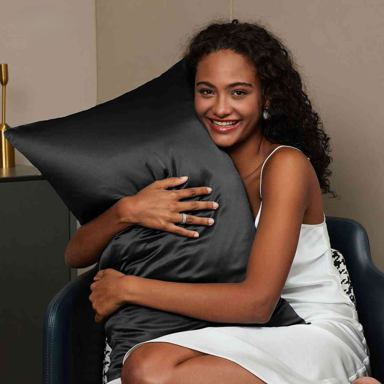 LumaSilk™ — Wake Up to Silky Hair and Glowing, Youthful Skin Every Morning