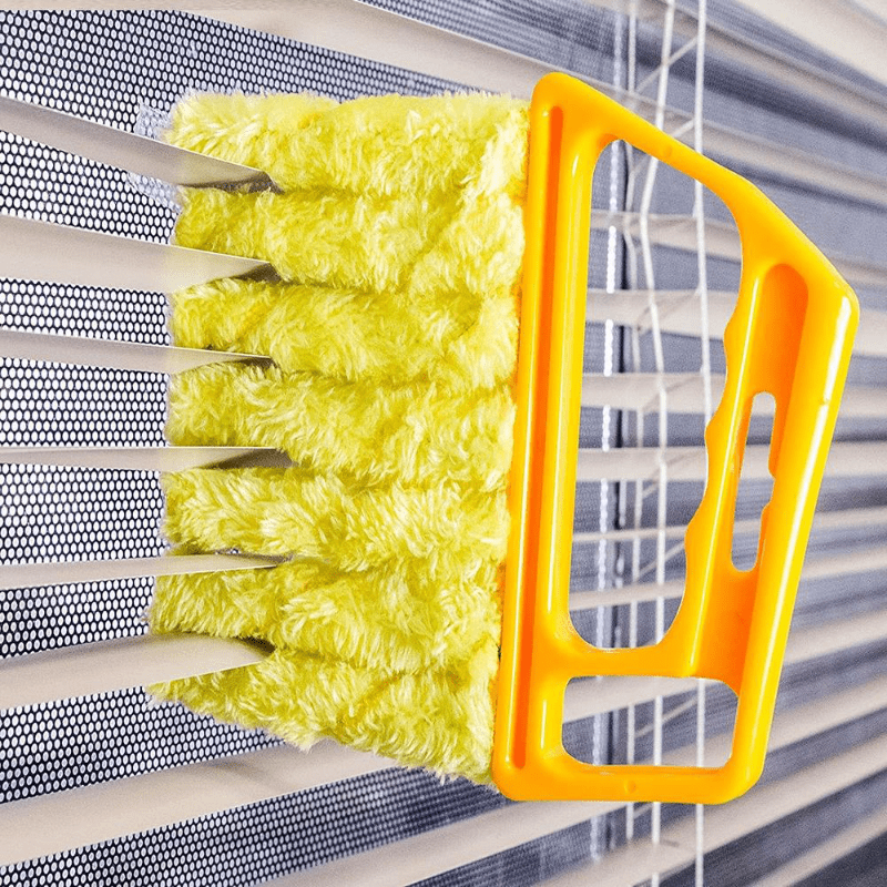 Washable Microfiber Brush for Cleaning Windows and Blinds