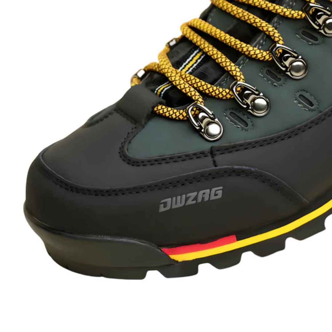 Men's All-Weather Trekking Boots – Reliable Footwear for Adventurers