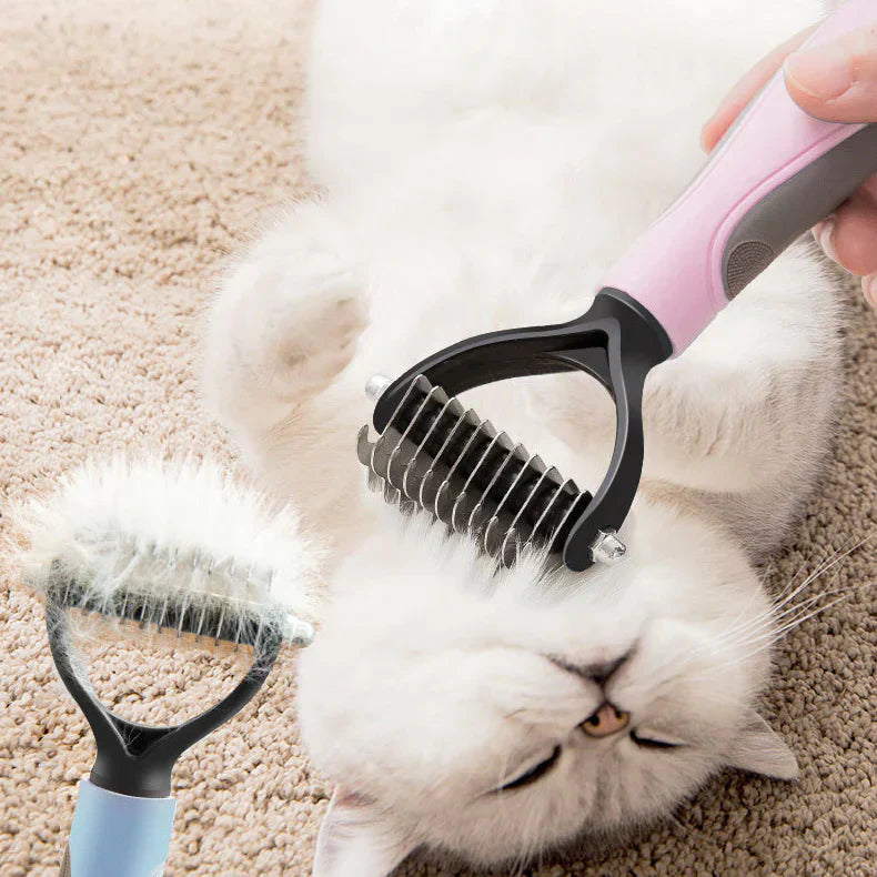 RamoraPet™ Brush — Effortless Grooming That Leaves Your Home Fur-Free and Your Pet Glowing