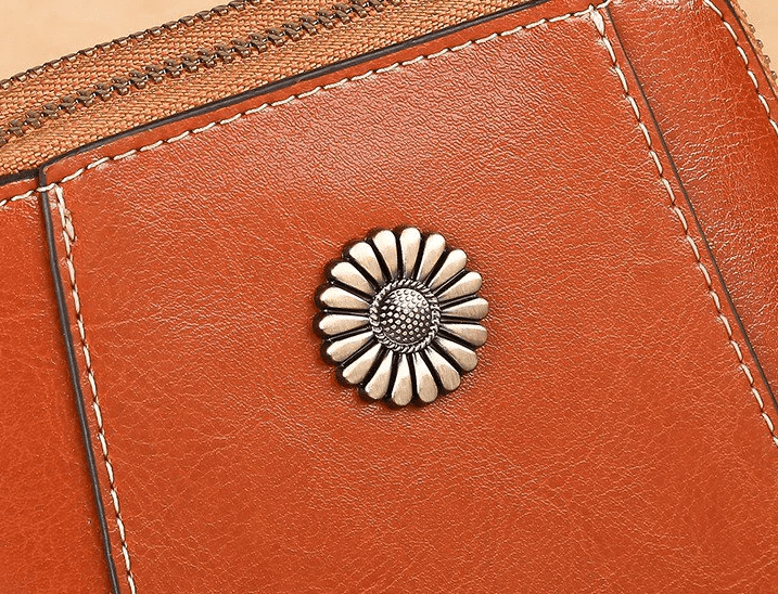 SylvaCraft™ Crossbody Bag — Own Every Moment with Timeless Style and Effortless Confidence