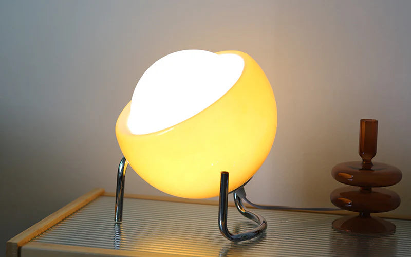Retro Style Round Table Lamp with Cozy LED Lighting