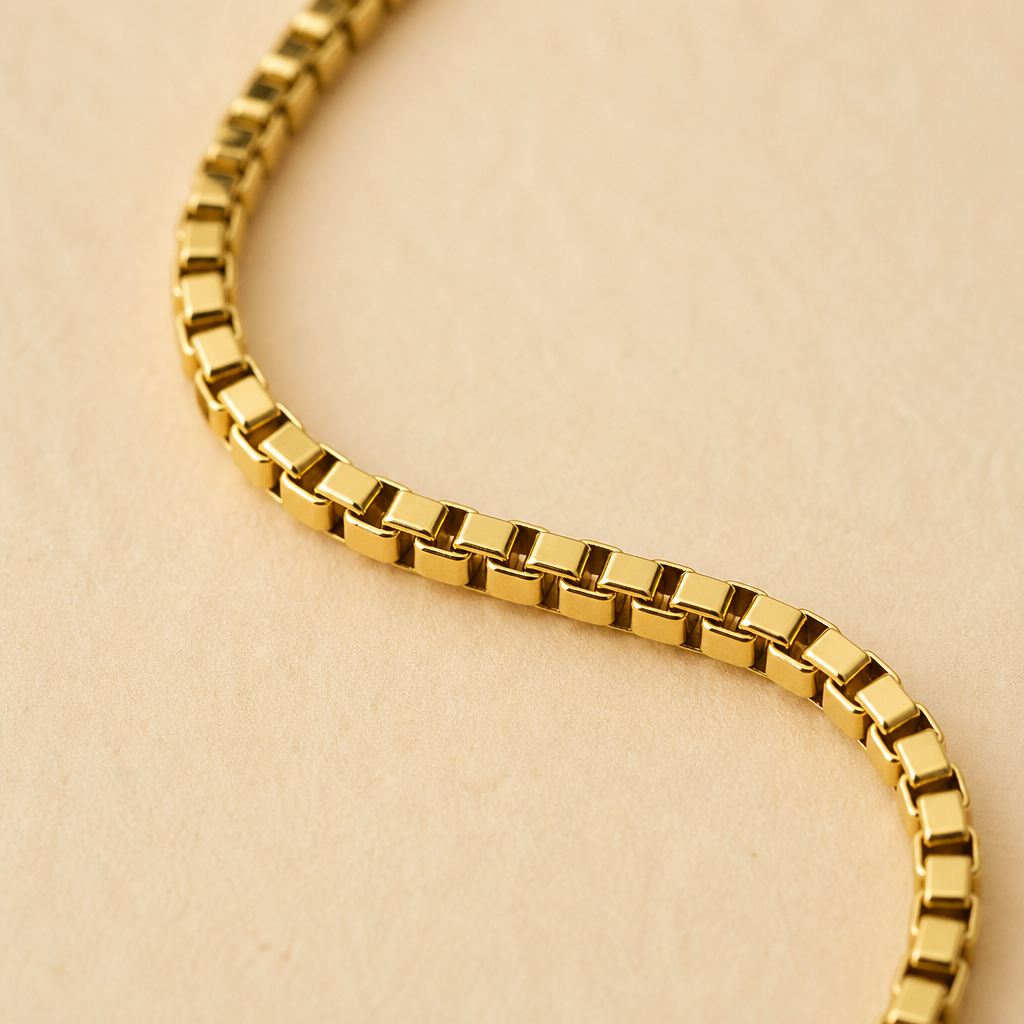 ViraLuxe™ – Gold Asymmetric Pearl and Chain Necklace & Bracelet Set