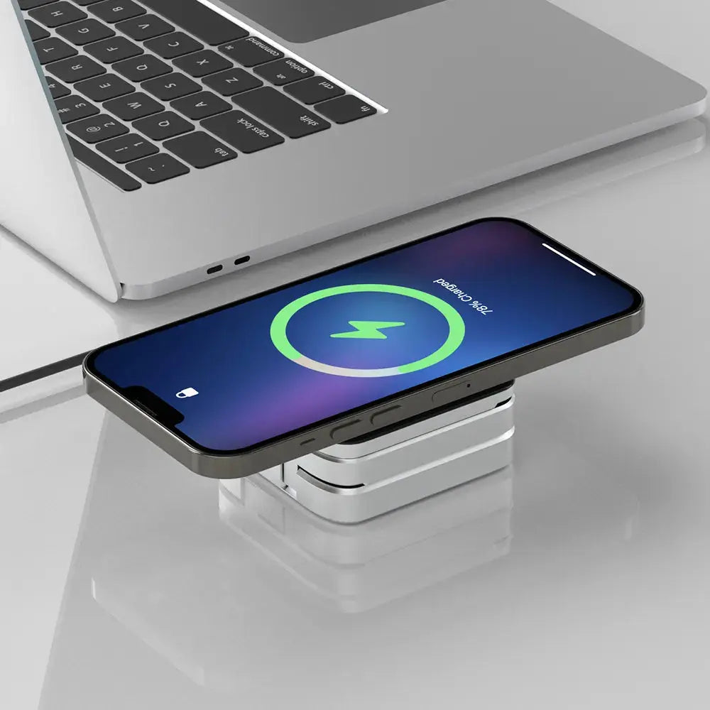 Foldable 3-in-1 Wireless Charger – 30W Desktop Charging Station