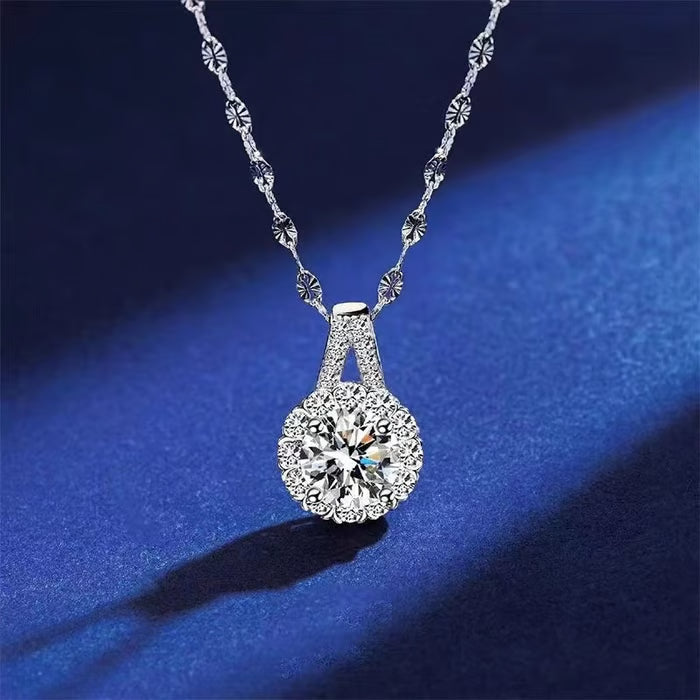 Soleria™ Necklace — Unleash a Radiant Confidence That Captivates Every Moment