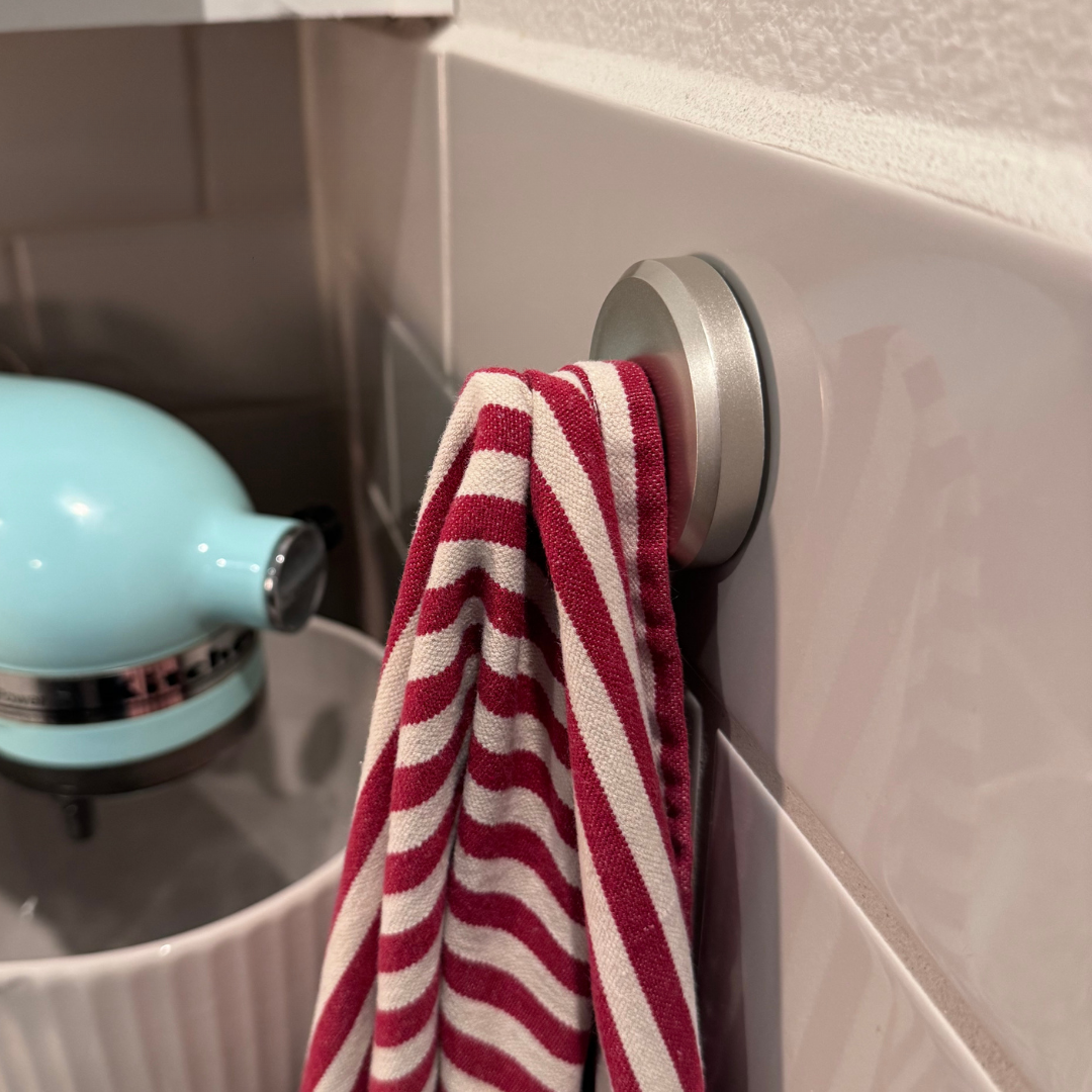 SuctionStrong™ — Hang Heavy Gear Without a Scratch or Slip