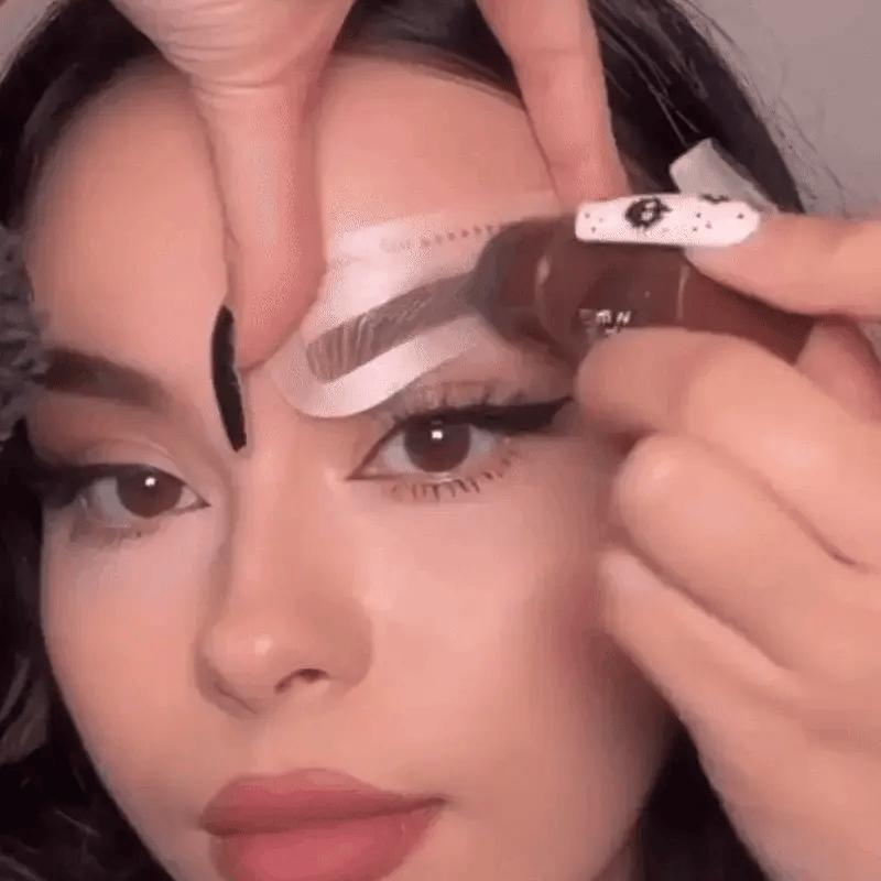 GlowNova™ — Unlock a Radiant Glow That Commands Attention Instantly