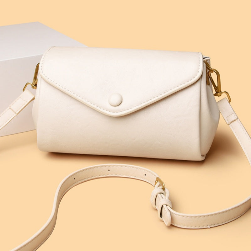 VexaLuxe™ Shoulder Bag — Carry Confidence with Effortless Style and Perfect Order
