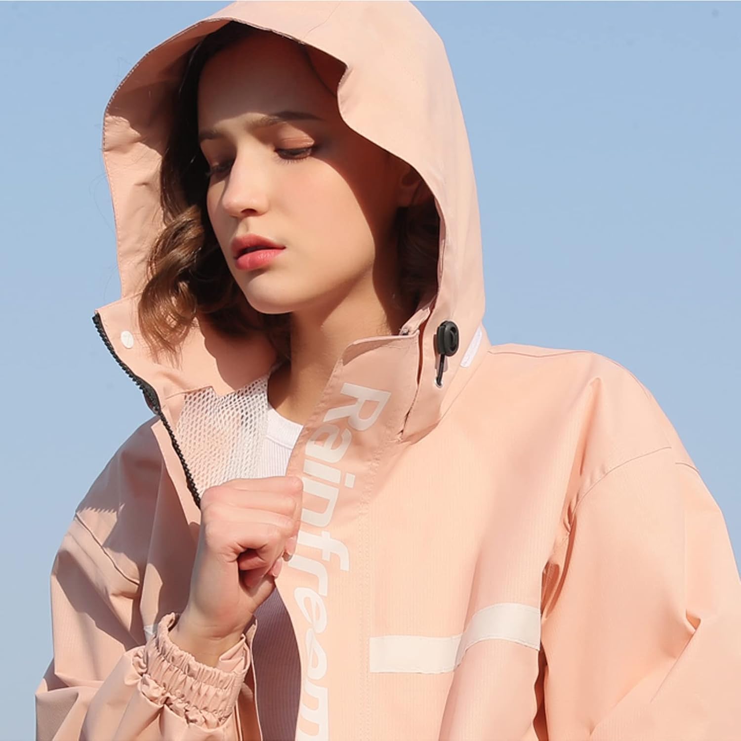 Women’s All-Weather Rain Gear – Lightweight & Reliable Protection