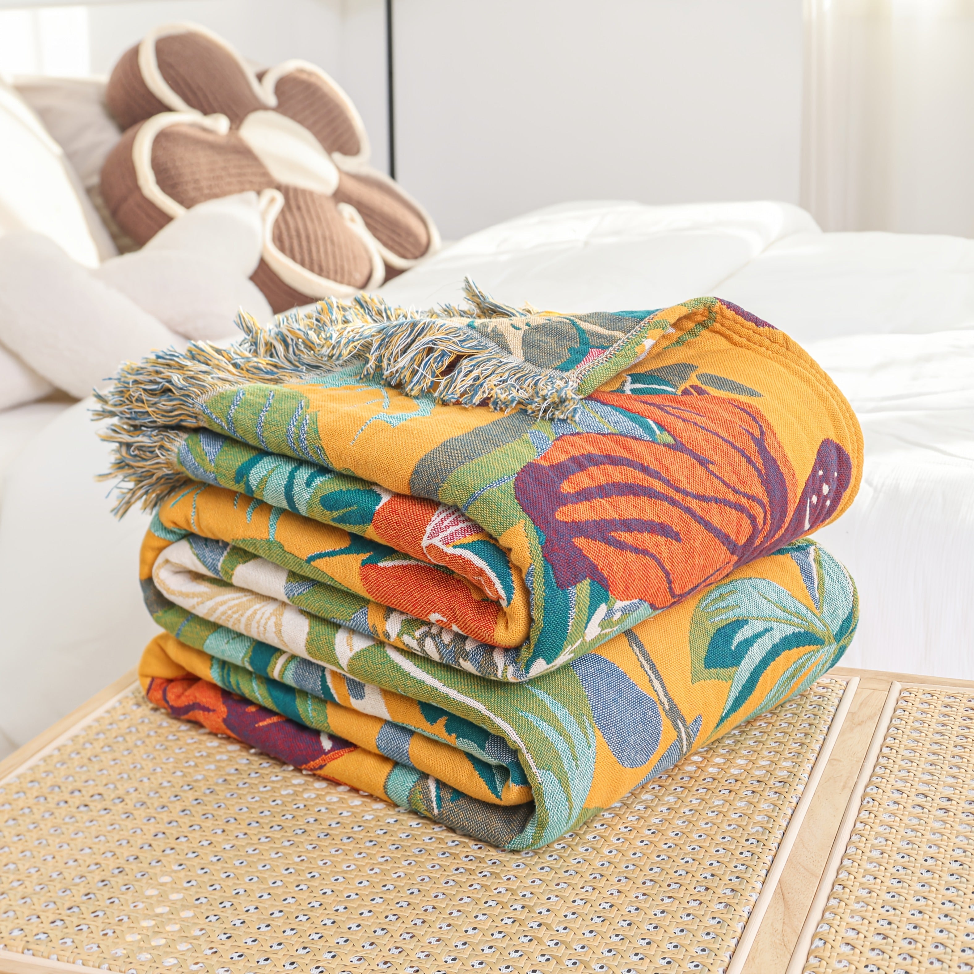 SerenityWeave – Lightweight Cotton Blanket for Refreshing Sleep