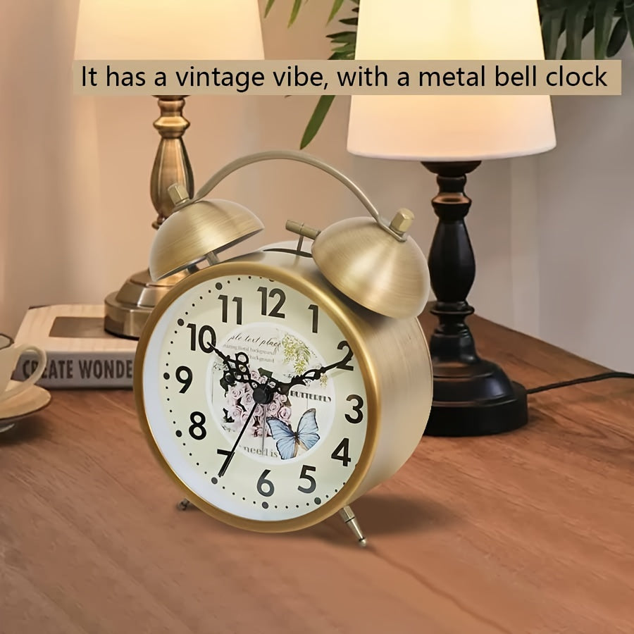 Nordic Elegance – Vintage Glow Alarm Clock