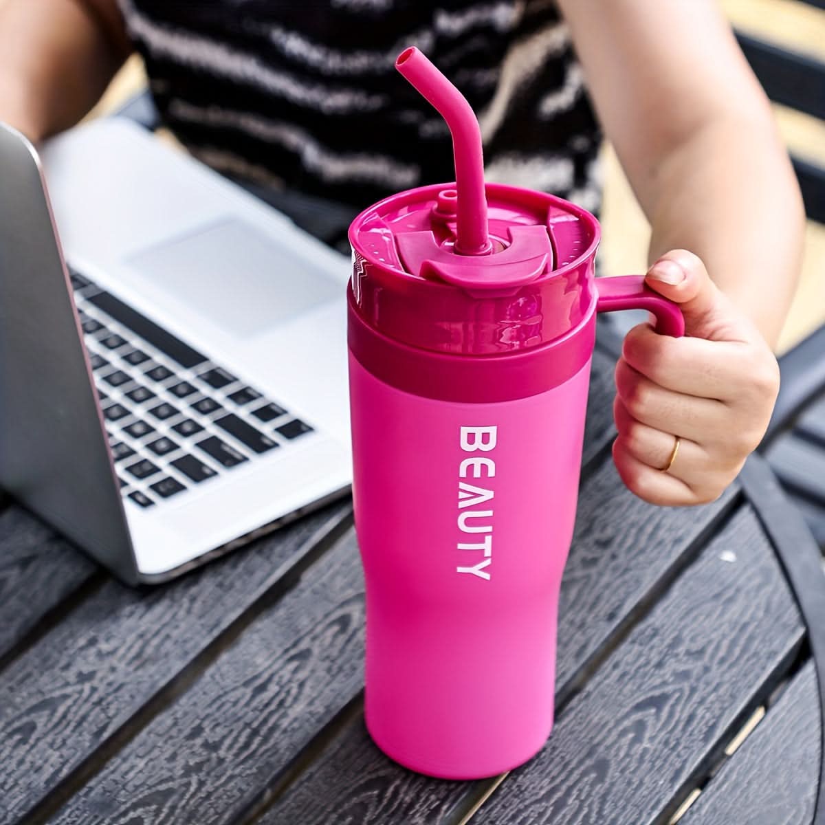 Large Capacity Tumbler Cup with Straw