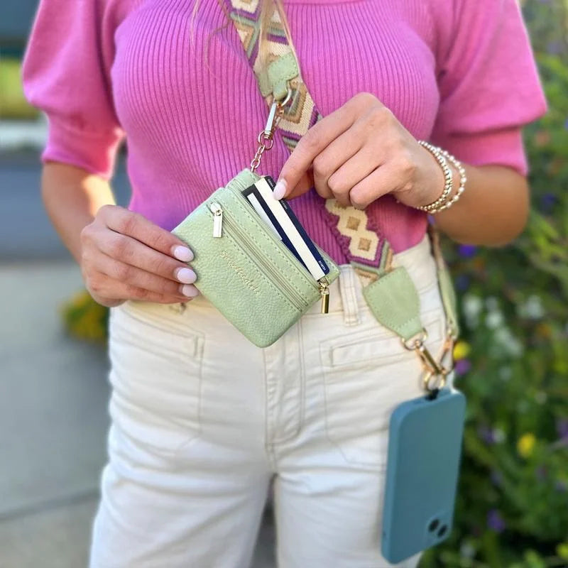 VersaCarry™ — Cut the Clutter, Snap Up Effortless Freedom & Style