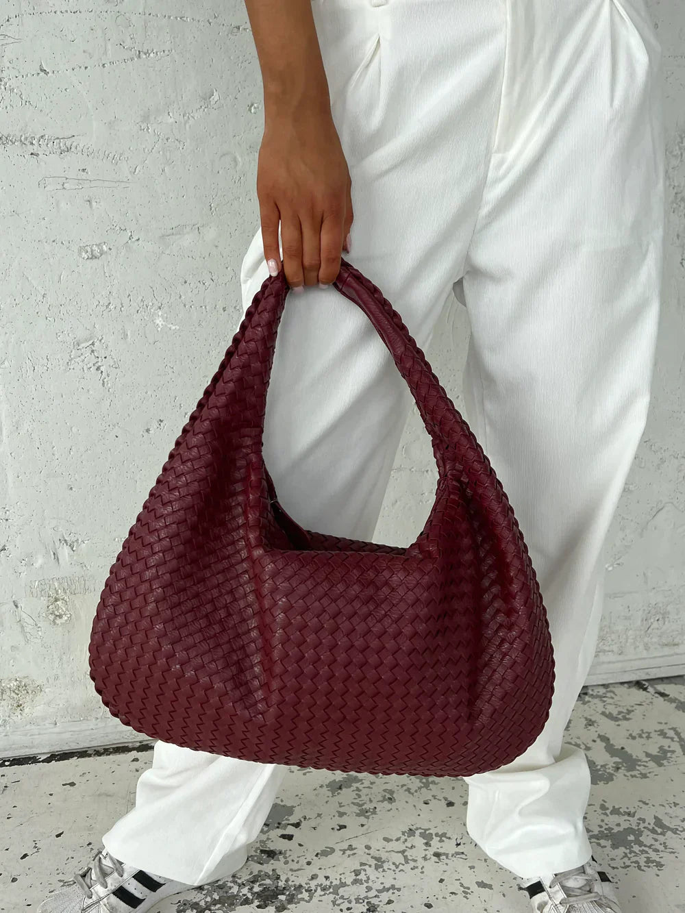 Velvandi™ Vegan Leather Bag — Flaunt Guilt-Free Glamour with Lasting Luxurious Comfort