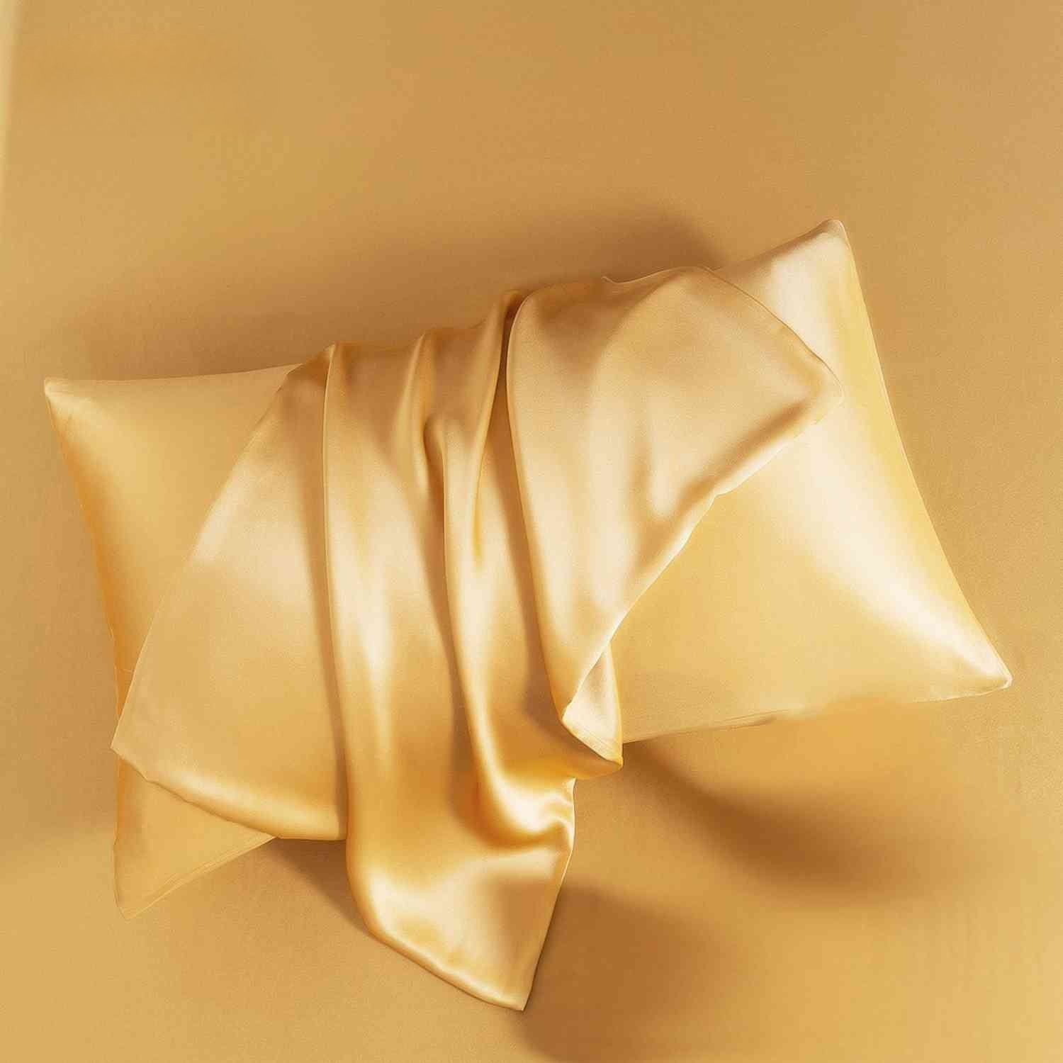 LumaSilk™ — Wake Up to Silky Hair and Glowing, Youthful Skin Every Morning