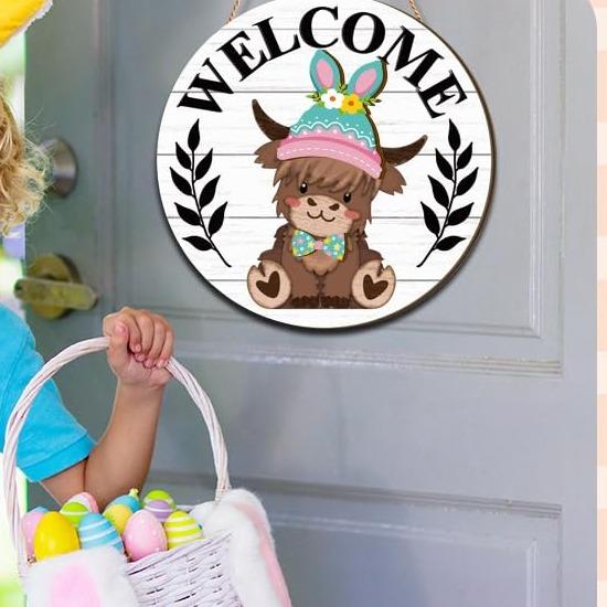VivaVibe™ Highland Cow Sign — Transform Your Home’s Welcome with Effortless, Ever-Changing Festive Charm