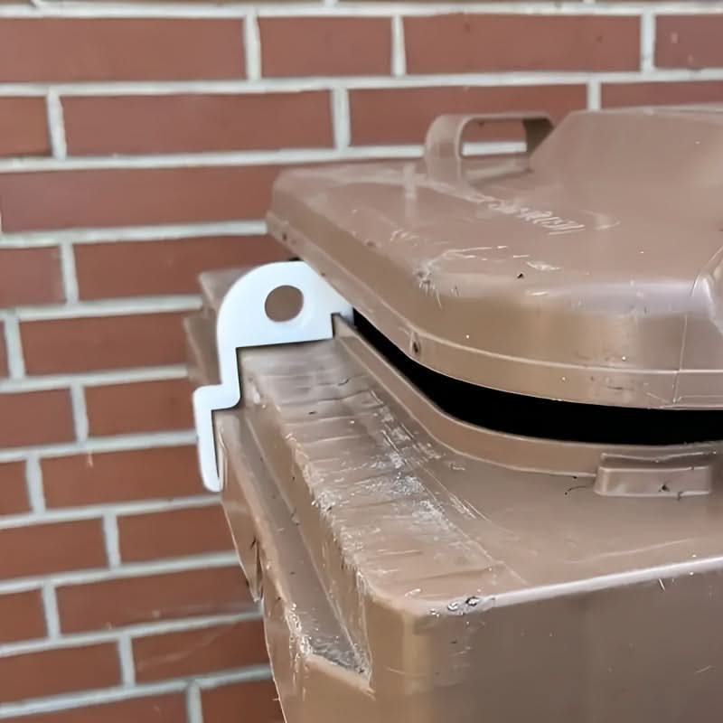 Ventilation Clip for Trash Bin - Controls Odors and Pests