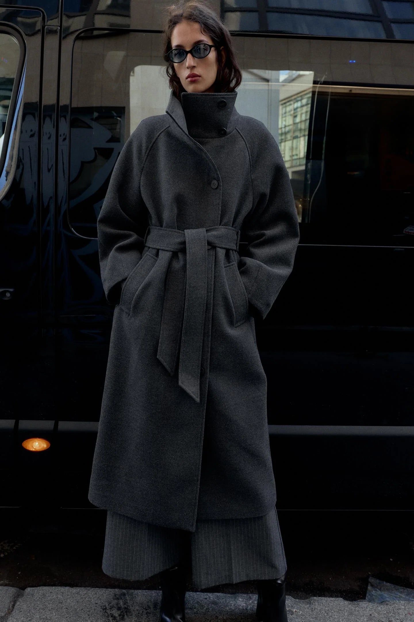 Virelli™ Wool Coat — Sculpt Your Silhouette with Feather-Light Warmth and Unstoppable Confidence