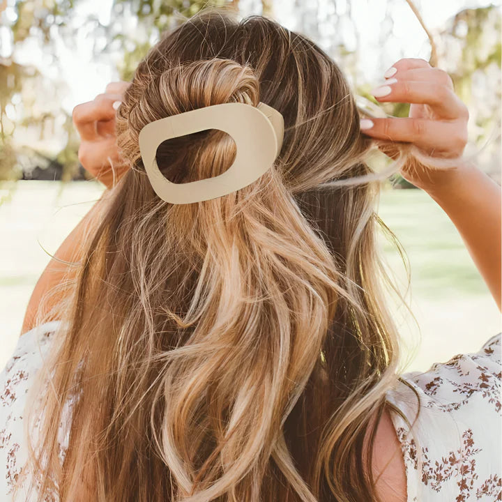 HaloGrip™ — Escape Hair Clip Pain and Rock Effortless Comfort All Day