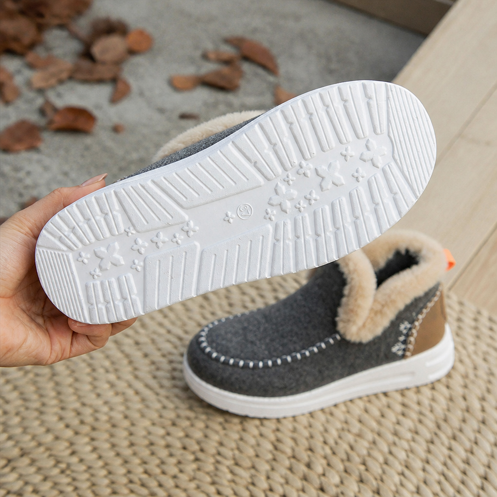 StrideEase™ – Warm Faux Fur-Lined Slip-On Winter Boots