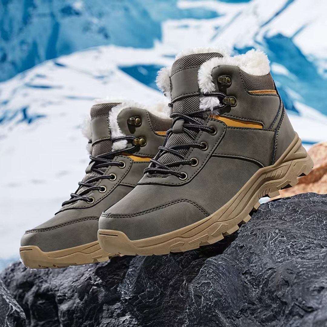 Men's Insulated Winter Trekking Boots – Waterproof & Cozy