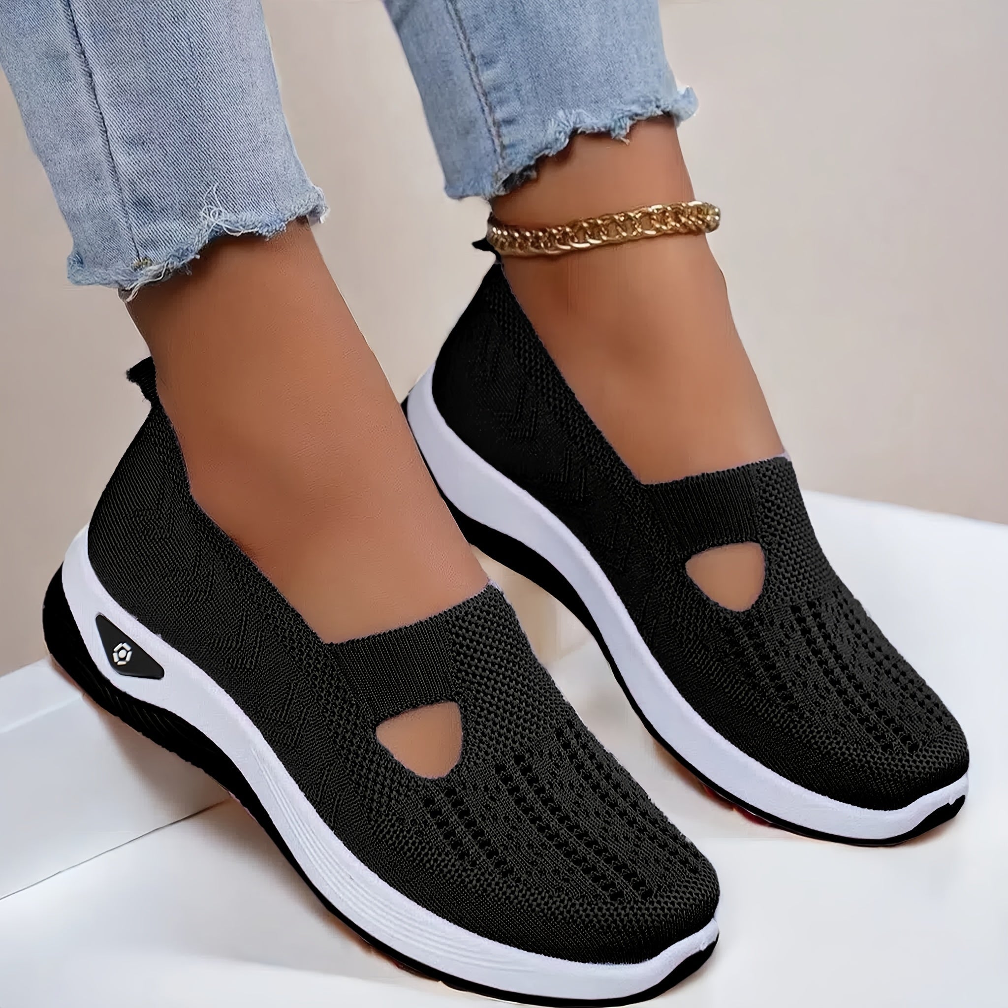 StrideLuxe™ Sneakers — Feel Light, Stylish, and Unstoppable Every Step of the Day