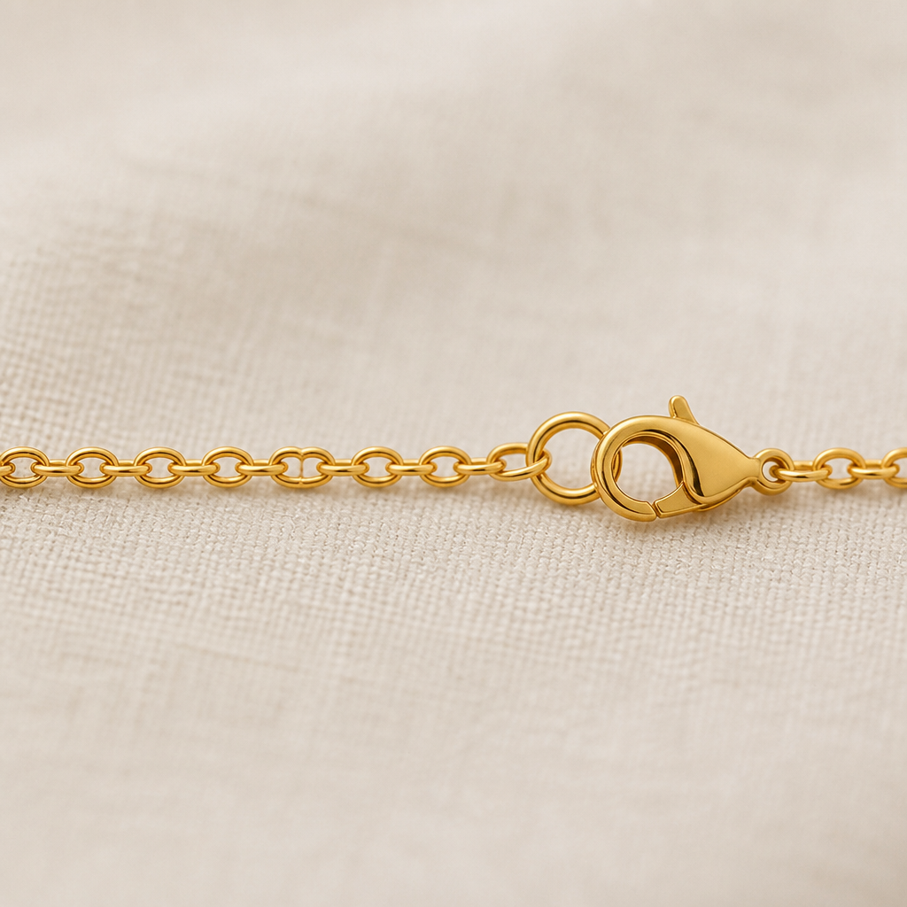 LumaRadiance™ – Sleek Gold Lariat Necklace Featuring V-Bar Pendant