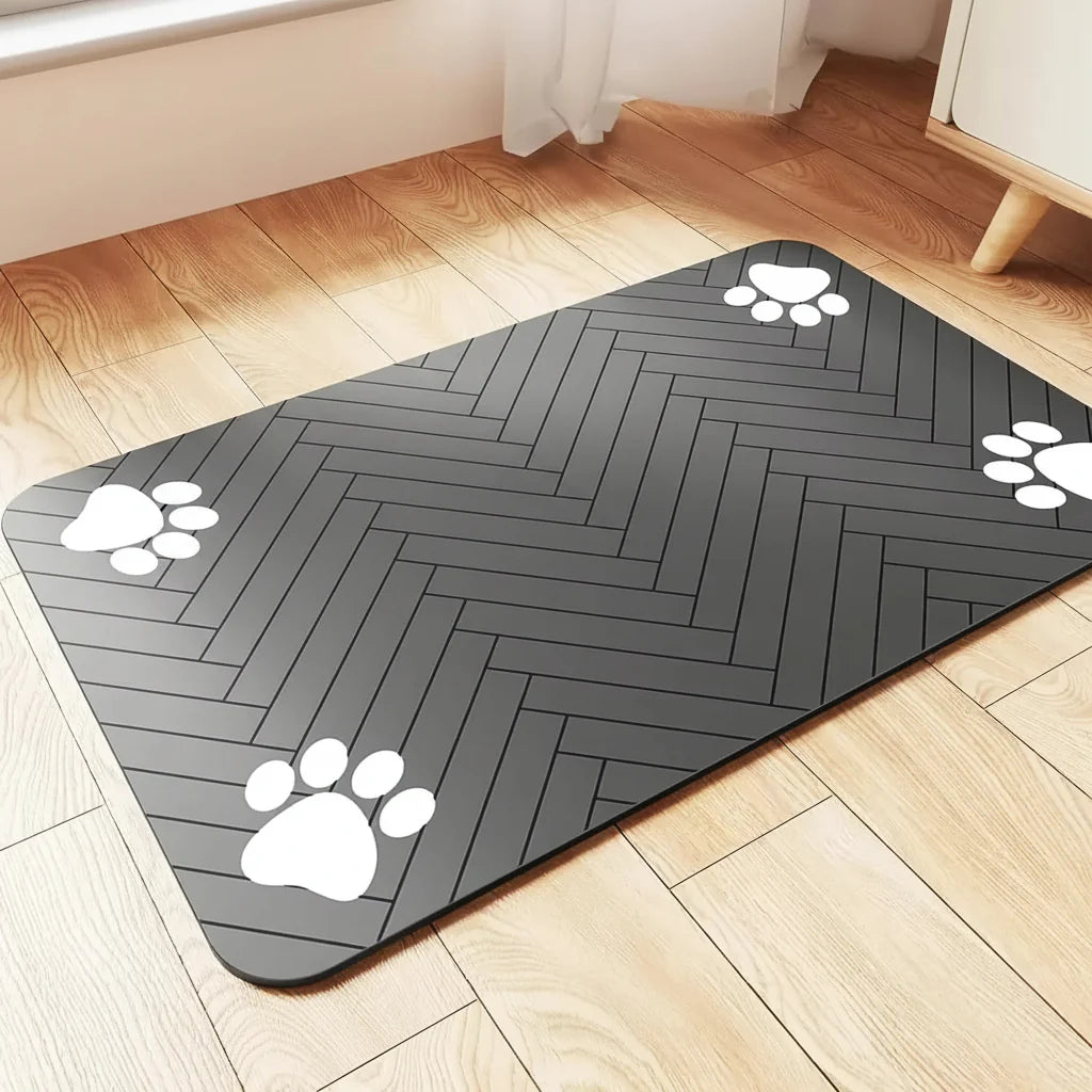 PetGuard Feeding Mat – Quick-Dry Spill-Proof Surface with Grip Base