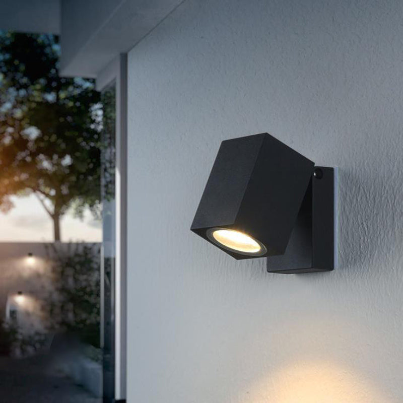 Versatile Outdoor Wall Light – Adjustable LED for Modern Spaces
