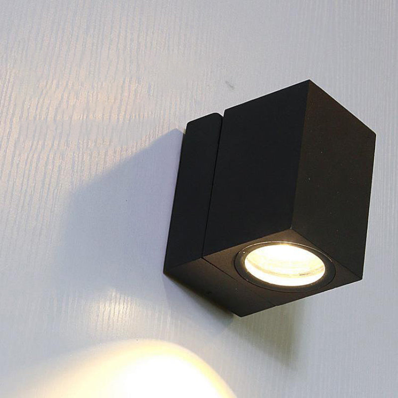 Versatile Outdoor Wall Light – Adjustable LED for Modern Spaces