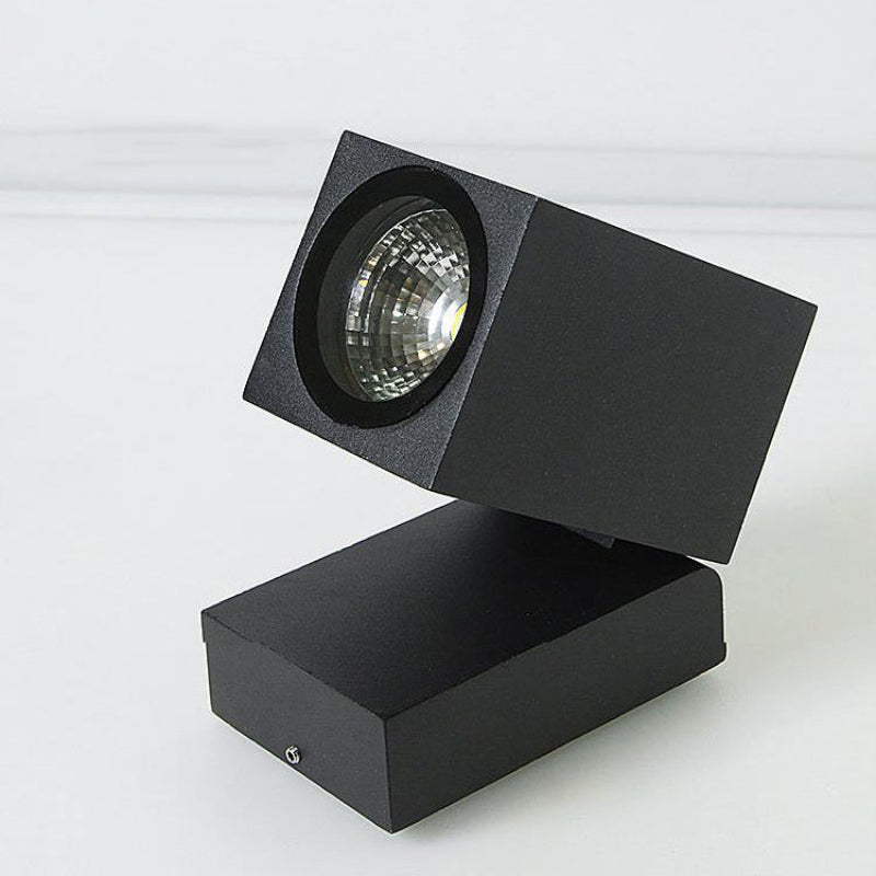 Versatile Outdoor Wall Light – Adjustable LED for Modern Spaces