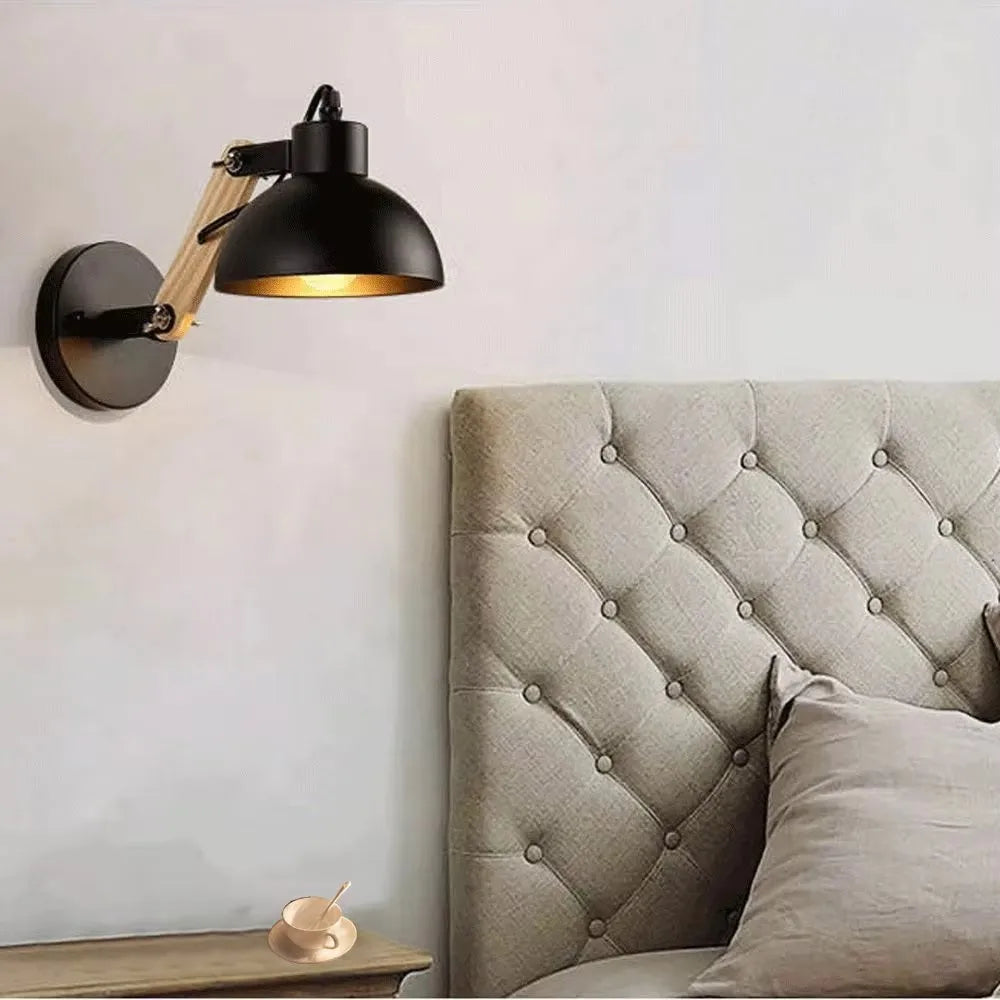 Versatile Modern Wall Light with Adjustable Design