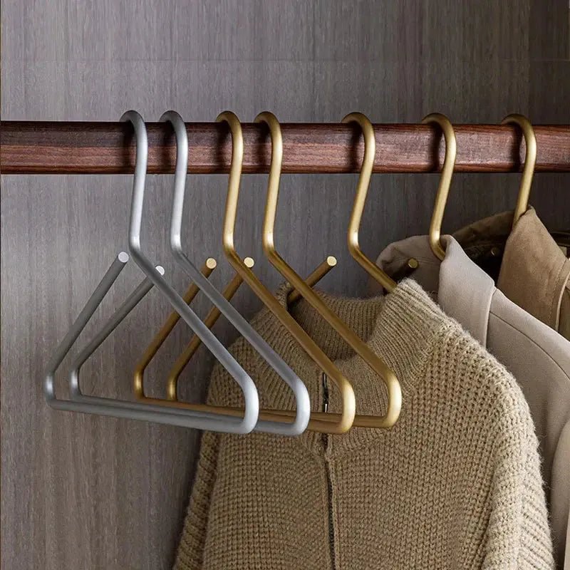 Space-Saving Non-Slip Clothes Hangers - 5 Pack