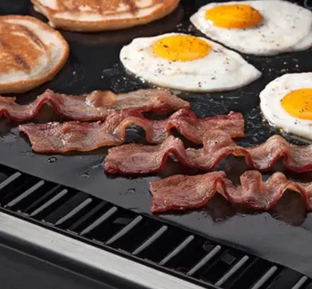 Non-Stick Grill Mat for Clean Cooking | Ideal for Meat, Fish, and Vegetables