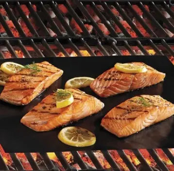 Non-Stick Grill Mat for Clean Cooking | Ideal for Meat, Fish, and Vegetables