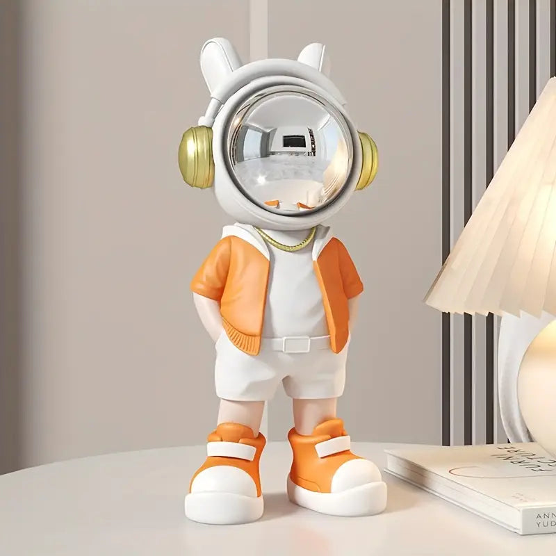 Contemporary Astronaut Sculpture - Glossy Finish for Modern Spaces