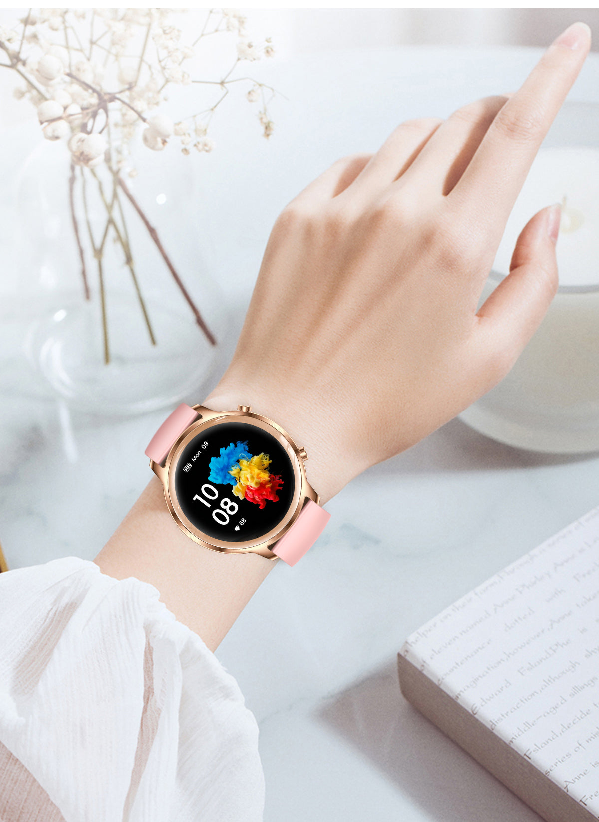 Luna Chic Smartwatch: Fashion-Forward Fitness Companion