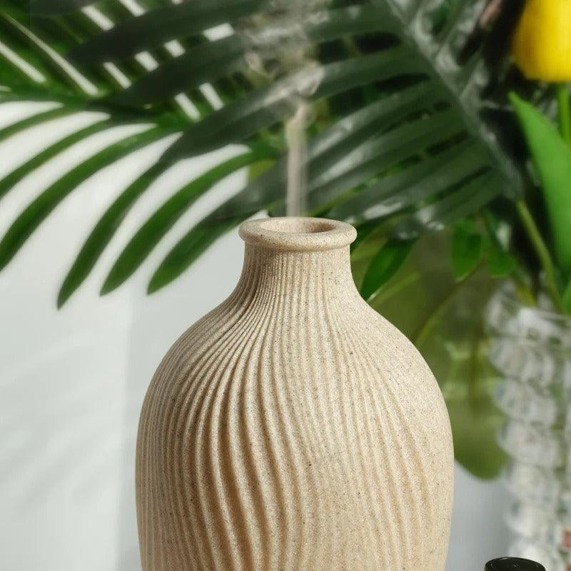 SereniMist Ultra Aroma Diffuser and Humidifier in Elegant Vase Shape