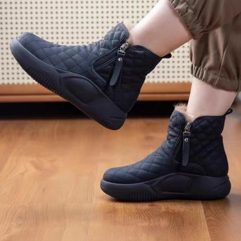 Warm Boots with Ergonomic Sole for Comfort