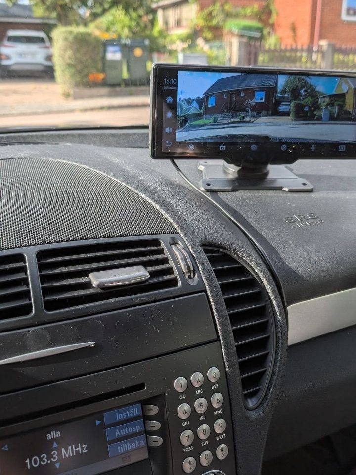 DriveSmart Connect: All-in-One Car Display & Dash Cam