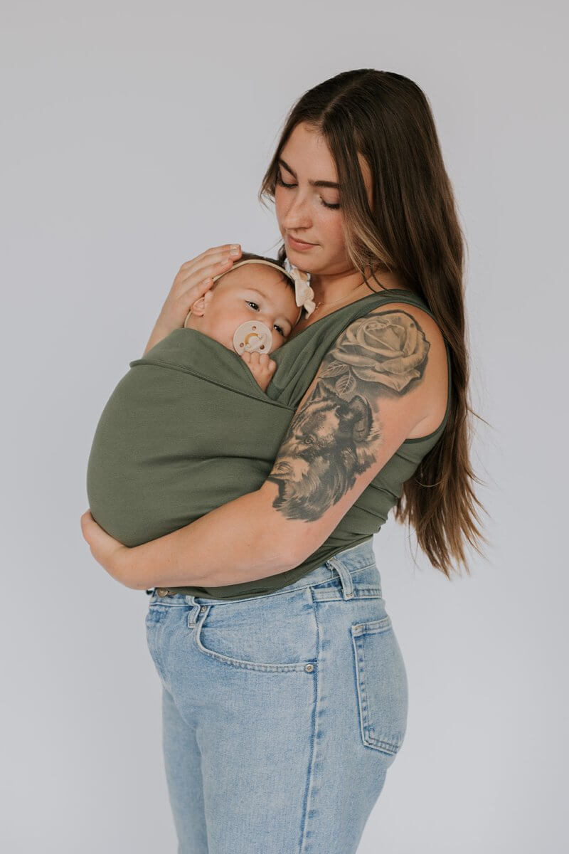 Stylish All-Day Babywearing Tee for Ultimate Comfort