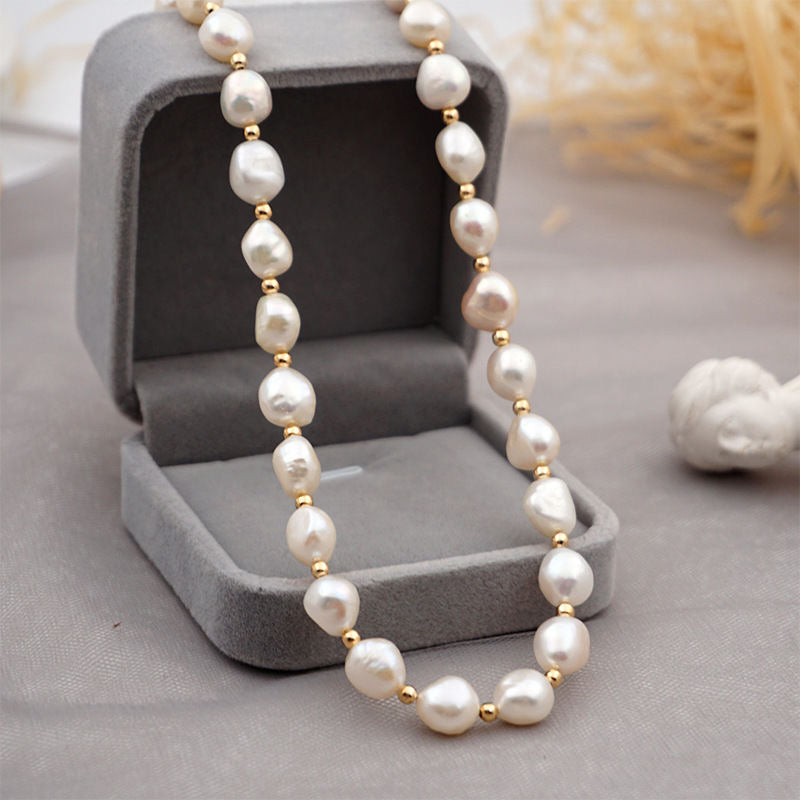 Chic Pearl Elegance Pendant Necklace for Women