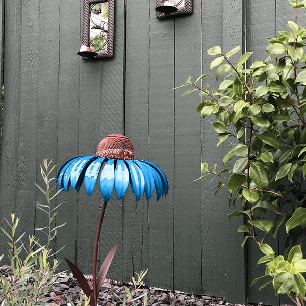 FloraNest - Stylish Weatherproof Bird Feeder for Your Garden