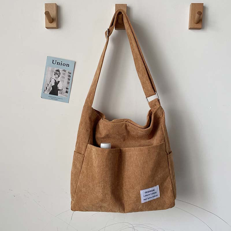 Chic Everyday Crossbody Bag for Effortless Style