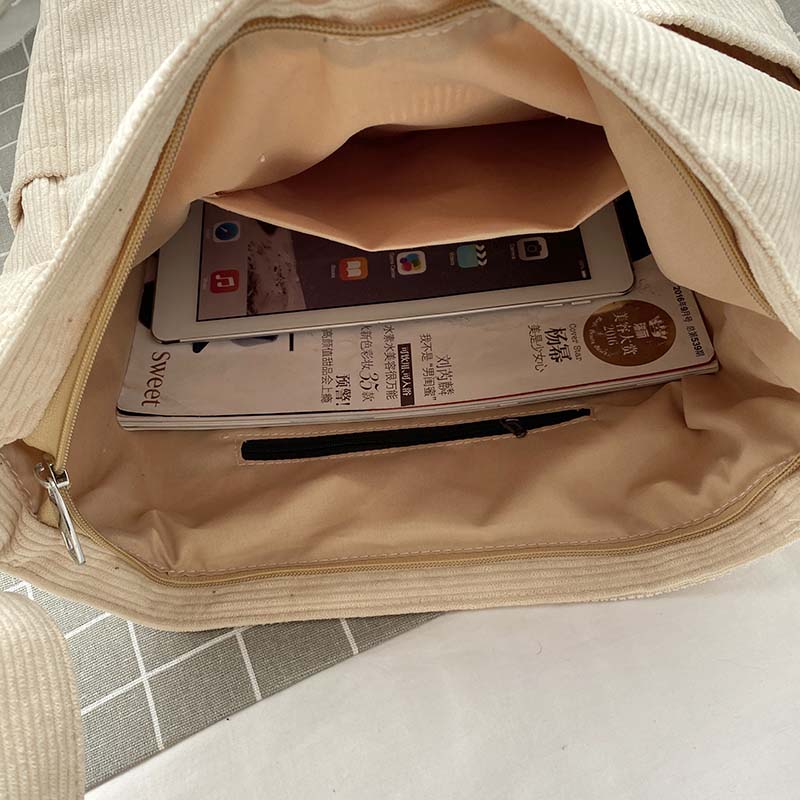 Chic Everyday Crossbody Bag for Effortless Style