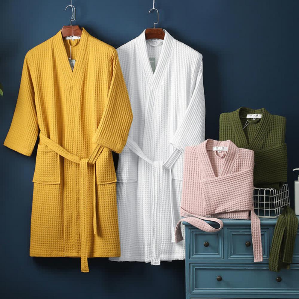 Serenity Spa – Men's Lightweight Cotton Waffle Robe with Pockets