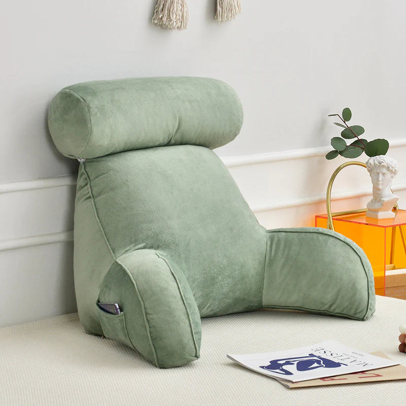 SnugglePillow – Ultimate Comfort for Reading and TV Time
